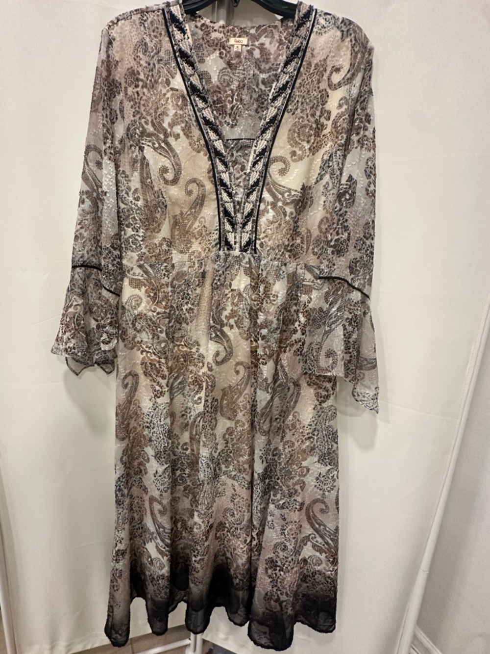 Boho Paisley V-Neck Long Sleeve Dress - Neutral Taupe